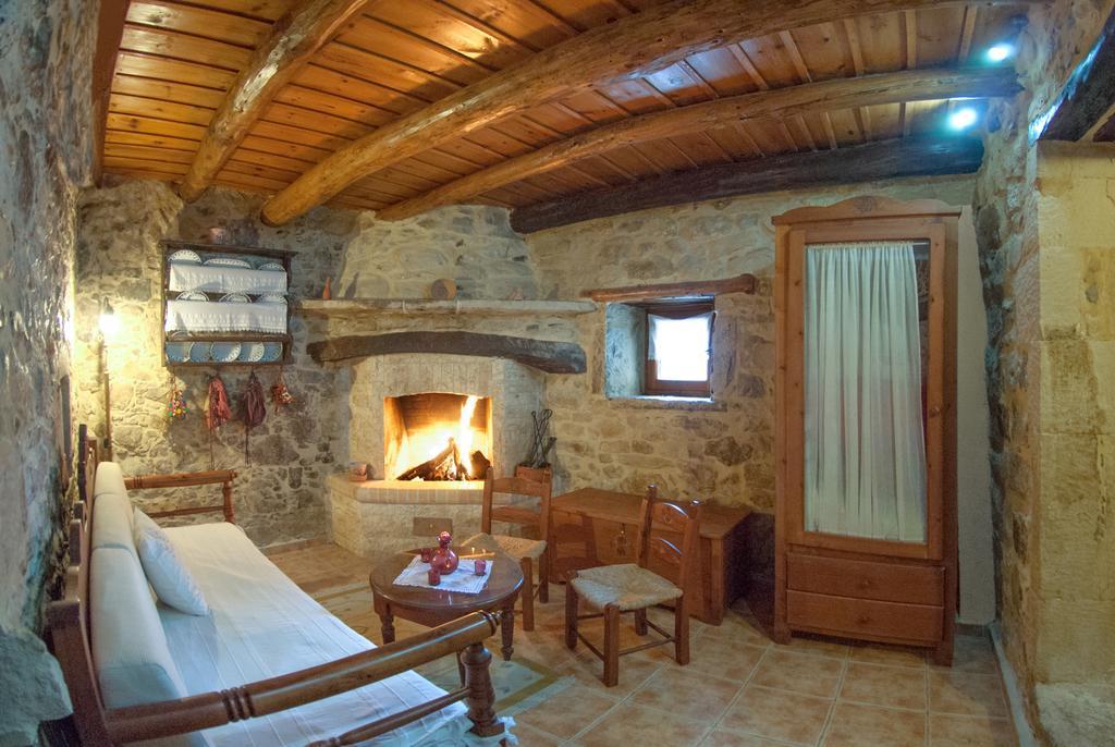 Kouriton House Guest House Margarítai Room photo